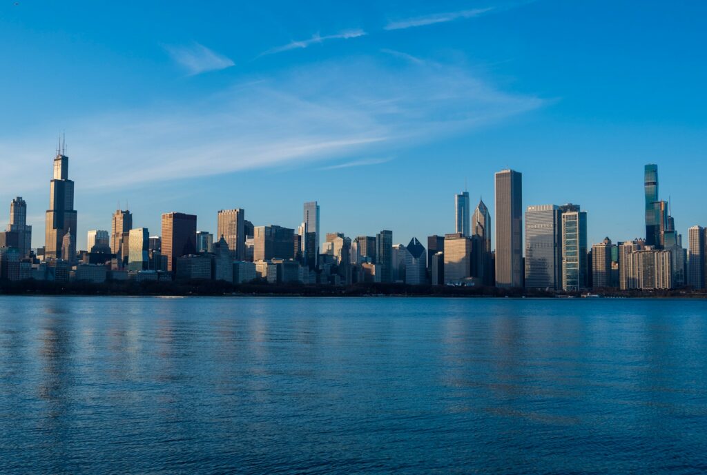 A daytime view of the Chicago skyline.